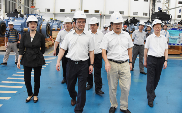 朱从玖副省长一行光临我司调研